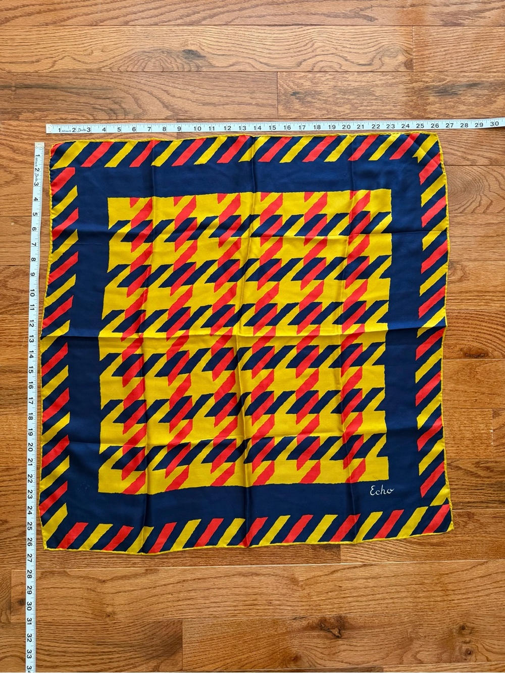 New Vtg Echo 100% silk scarf geometric pattern, Sz 26x26,5 - Picture 5 of 8